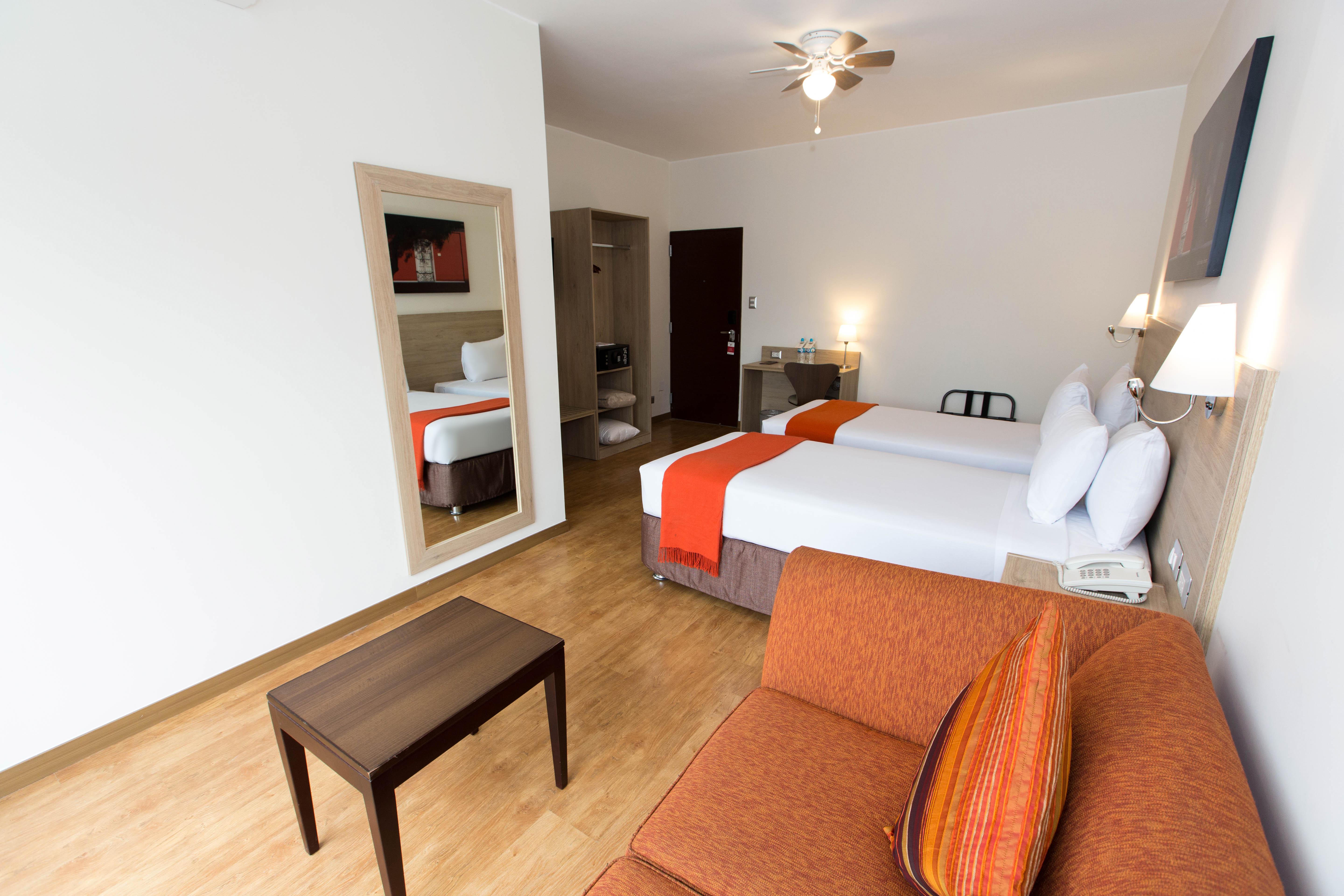 Casa Andina Standard Miraflores San Antonio Лима Екстериор снимка