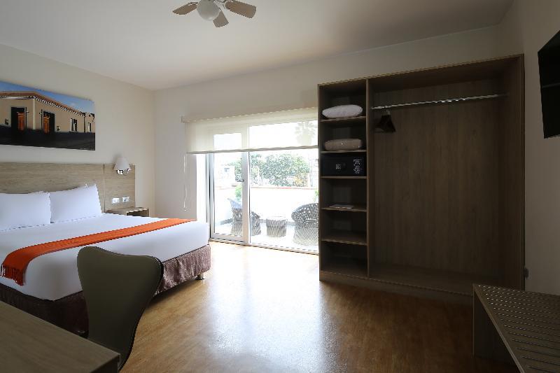 Casa Andina Standard Miraflores San Antonio Лима Екстериор снимка