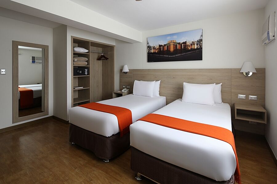 Casa Andina Standard Miraflores San Antonio Лима Екстериор снимка