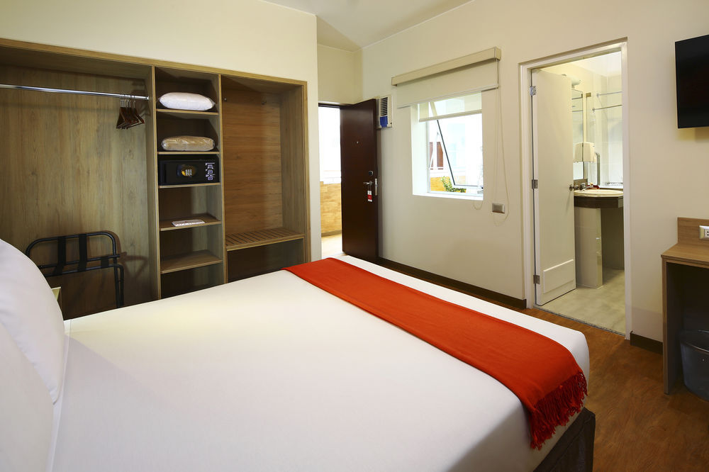 Casa Andina Standard Miraflores San Antonio Лима Екстериор снимка